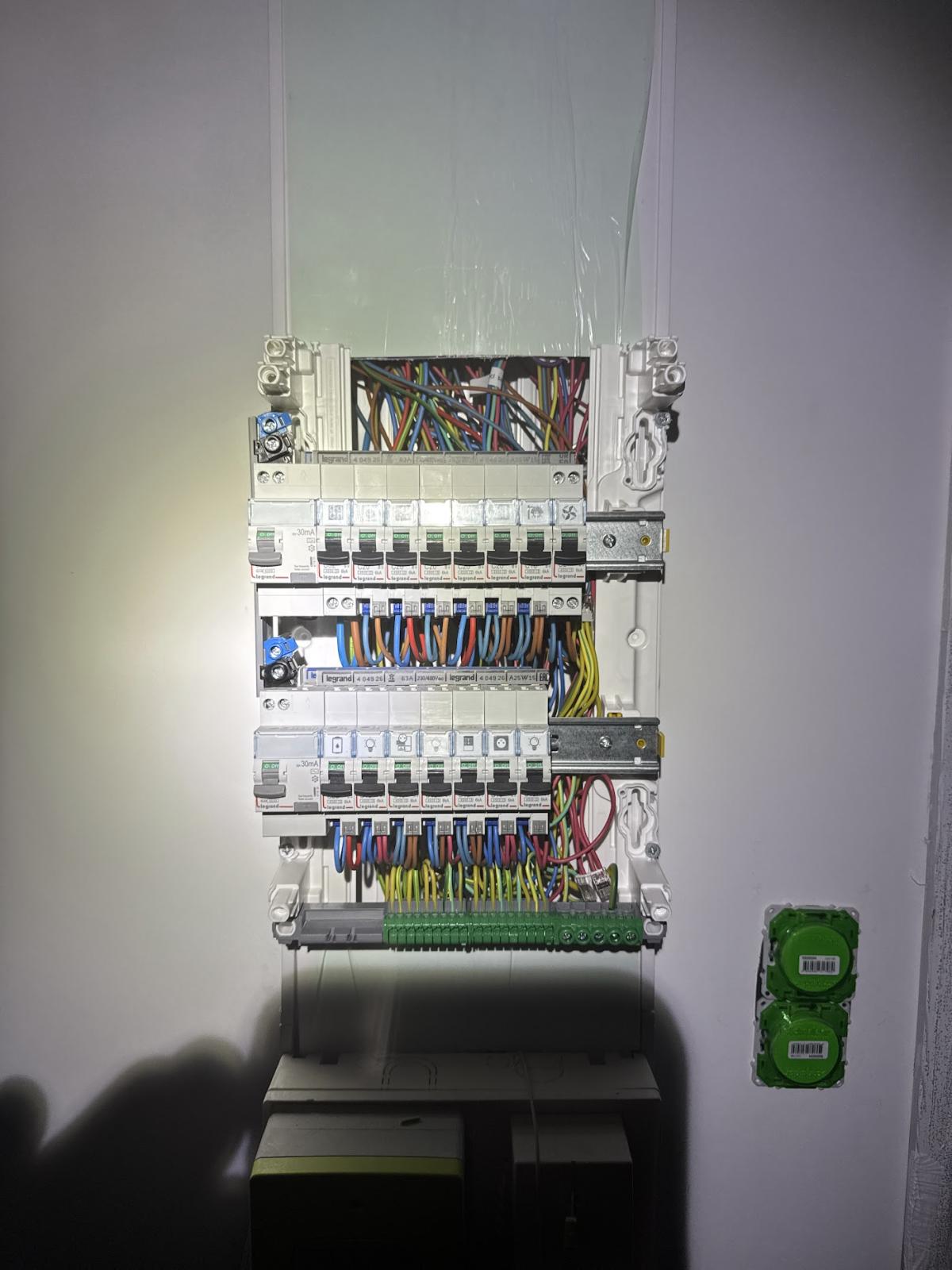 MD Tech - Électricien à Dijon