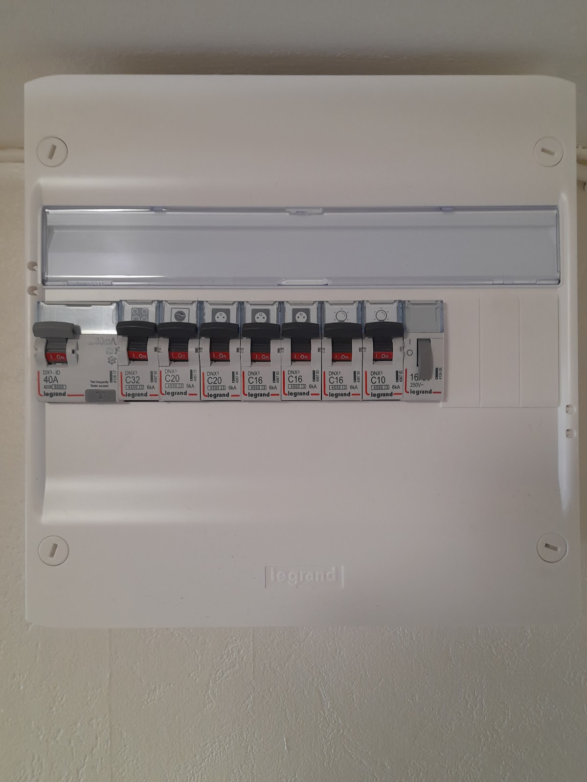 Electricien Mmk elec électricité générale