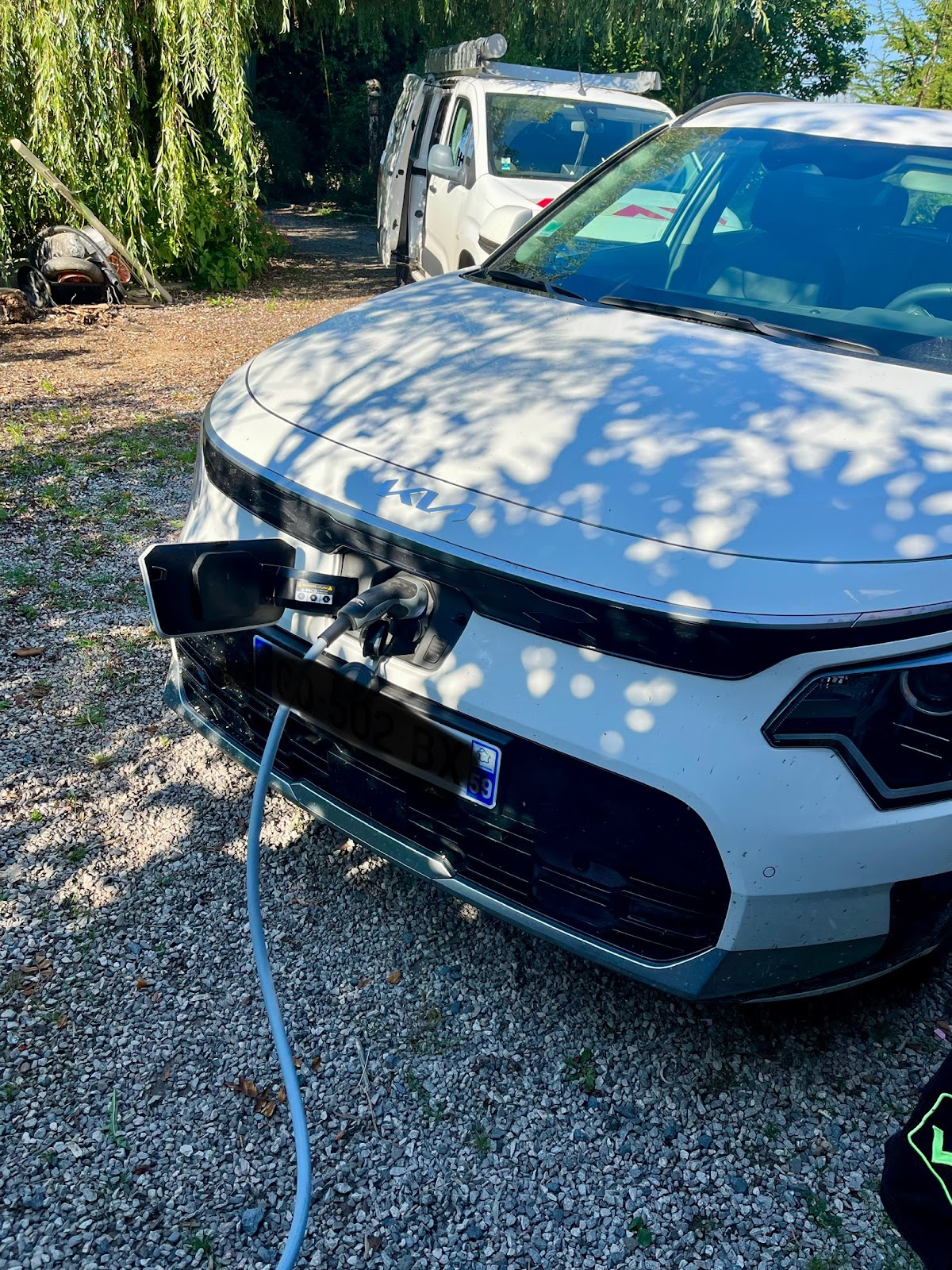 AOM TECHNOLOGIES & SERVICES