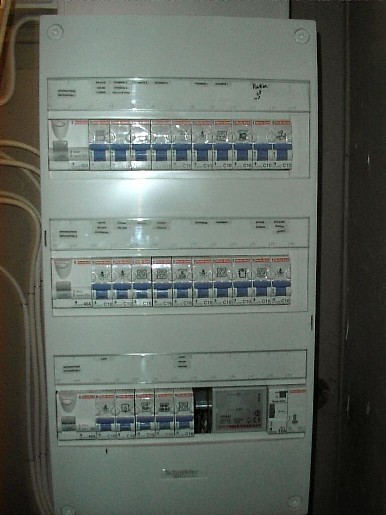 Amorevieta Christian & Fils