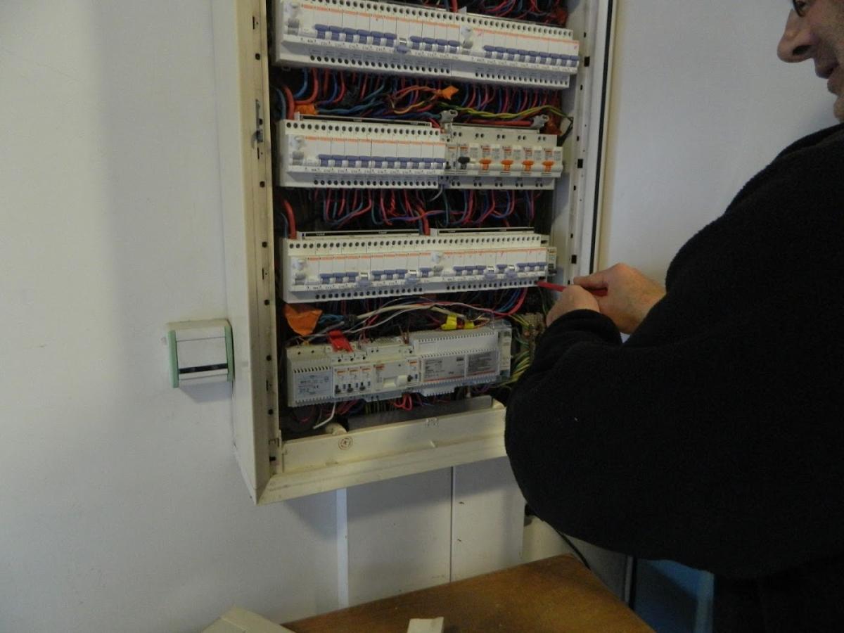 Alain Besson Electricien