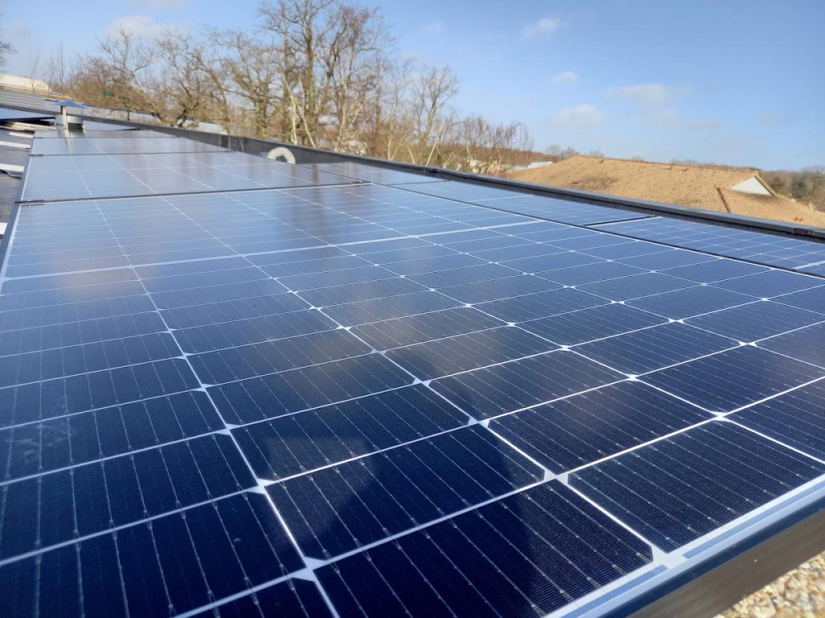 EGCF - Electricité Générale, Photovoltaïque, Couverture, Plomberie.