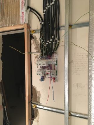 Électricien ADJ Electricité 26 2