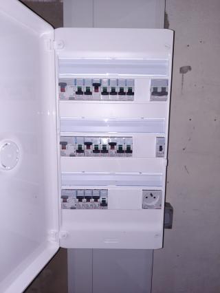 Électricien Electricité E.C.S 0