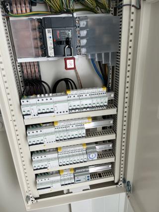 Electricien Modern Electric 0