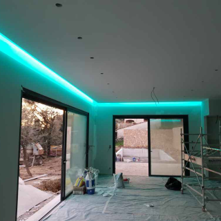 Electricien MENA SERVICES 0